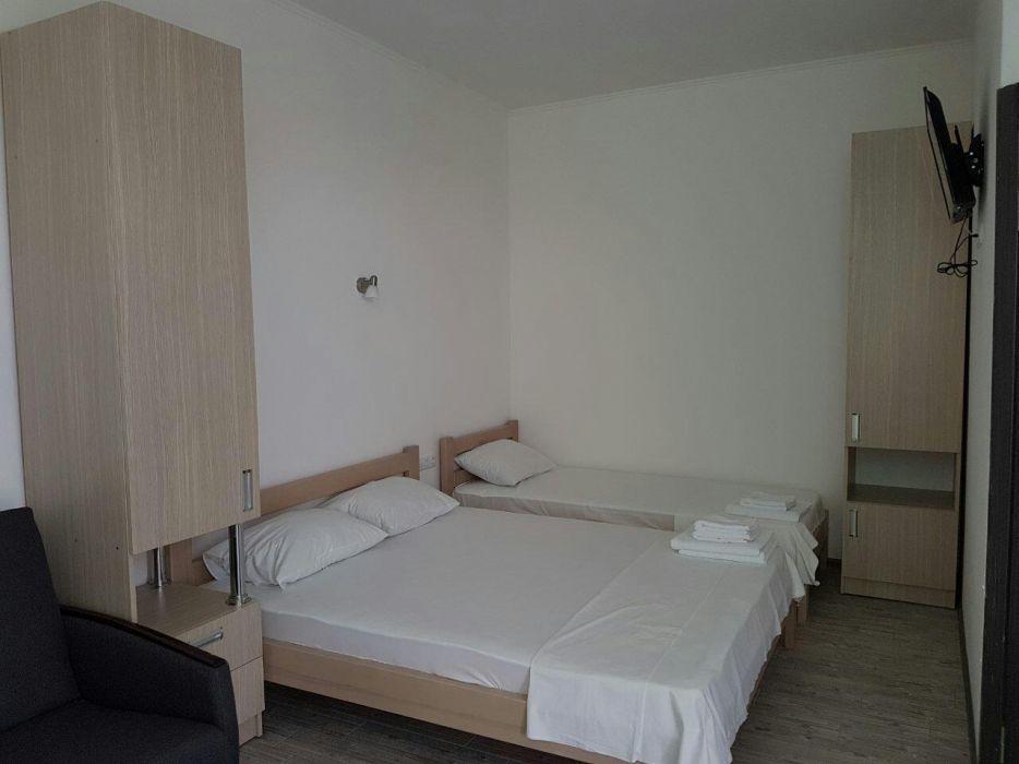 Aleksandriya Hotel Chornomorsk Exterior foto